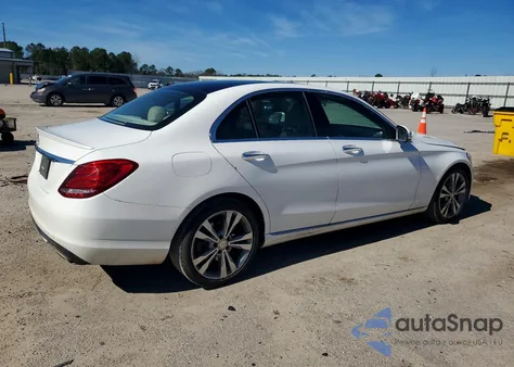 2015 Mercedes-Benz C 300 from USA, damaged, VIN 55SWF4JBXFU053653